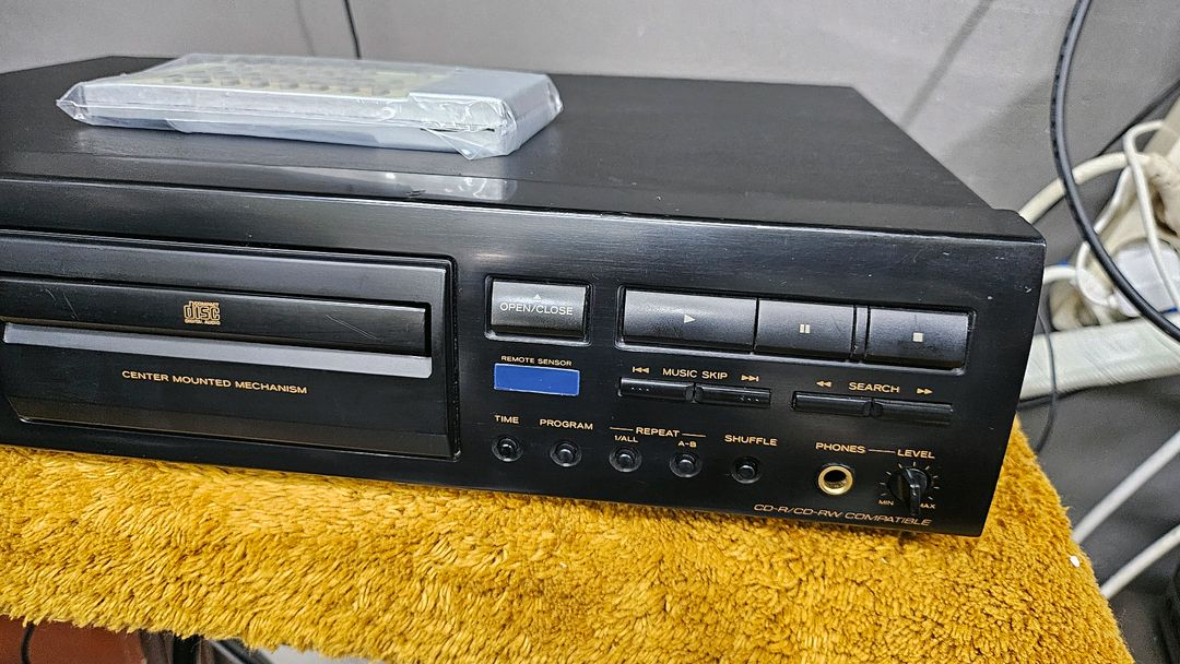 티악 CD플레이어 리모컨포함 CD-P1250 이미지