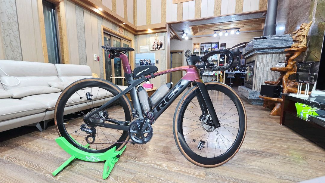 트렉마돈 slr7 6세대 프로젝트원 판매만/대차 안함 이미지