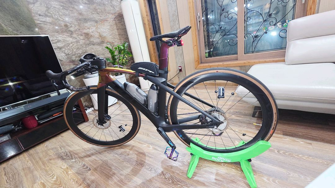 트렉마돈 slr7 6세대 프로젝트원 판매만/대차 안함 이미지