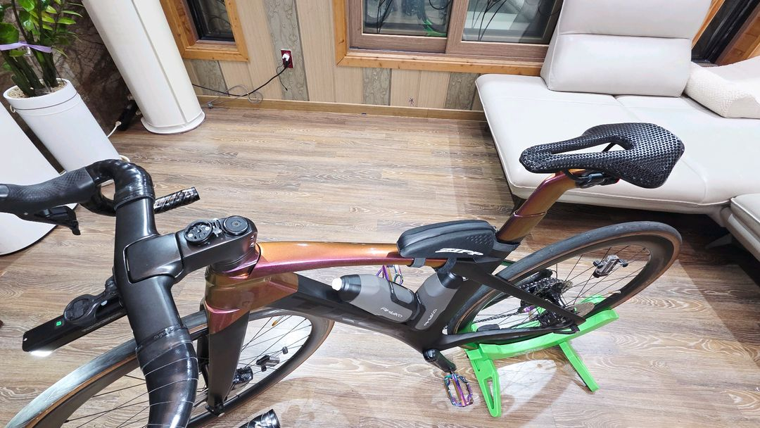 트렉마돈 slr7 6세대 프로젝트원 판매만/대차 안함 이미지