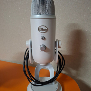 예티 ASMR 마이크 이미지