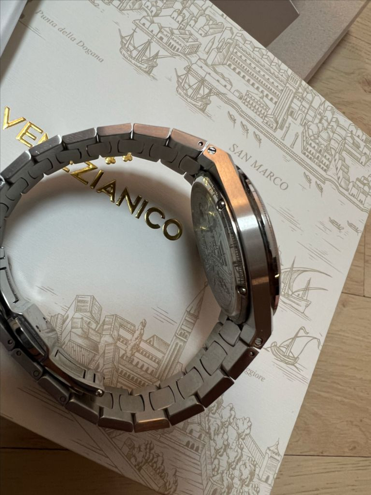 베네치아니코 아르세날레 어벤츄리나 + 브레이슬릿--1