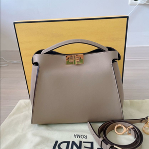 피카부 에센셜리 미디움