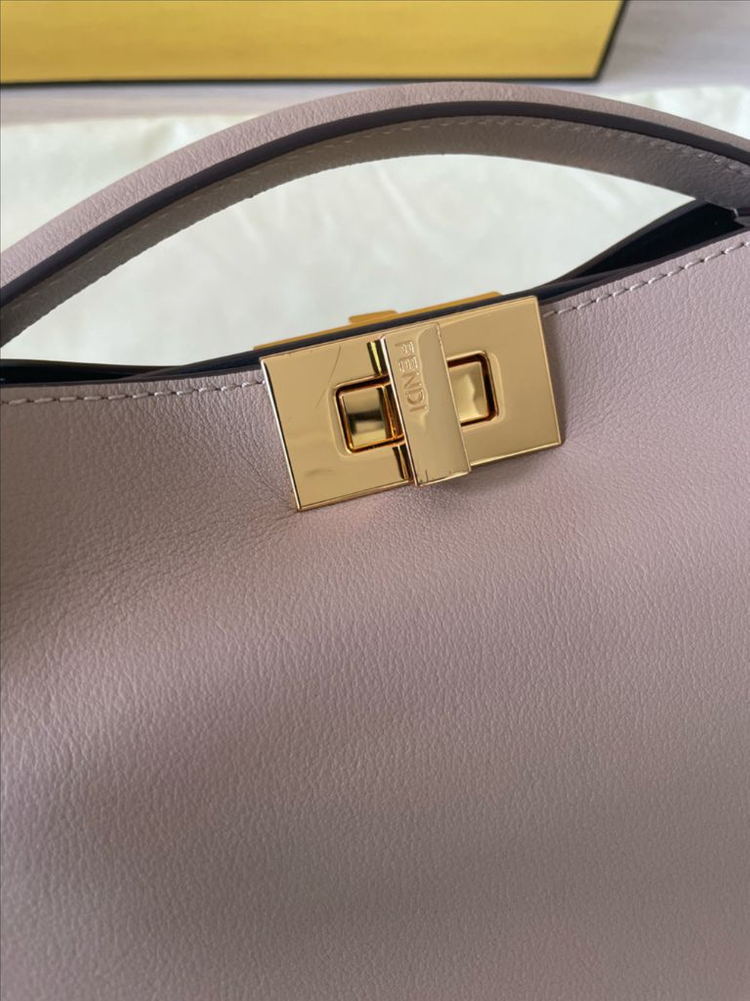 피카부 에센셜리 미디움--1