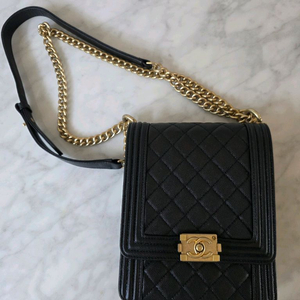 샤넬 캐비어 보이 사첼백 세로백
