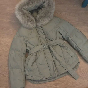 새상품급 주크패딩 사가폭스퍼 구스다운 벨트패딩 66라이트 카키