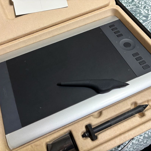 디지털 드로잉 와콤 타블렛