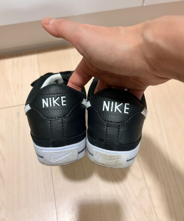 나이키 블랙 스니커즈 250 (새상품급)--2