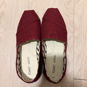 탐스 캔버스 플랫슈즈 버건디 250
