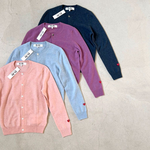 꼼데가르송 파스텔 스몰레드 하트와펜 가디건