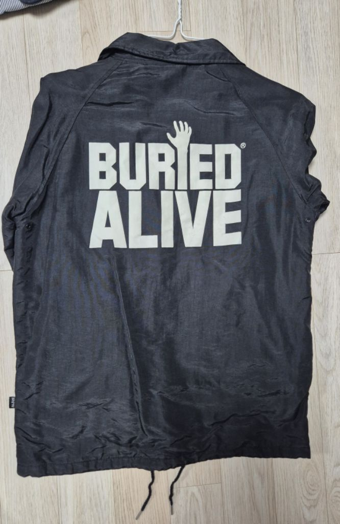 BA(베리드 얼라이브) 코치자켓 M사이즈--1