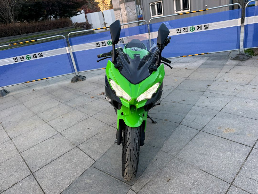가와사키 닌자400 18년식 풀튜닝풀옵션 abs 팝니다--2