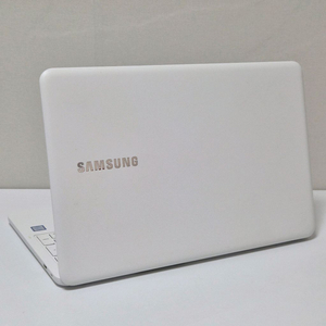 삼성 NT550EBA i3-8130U 노트북 판매합니다