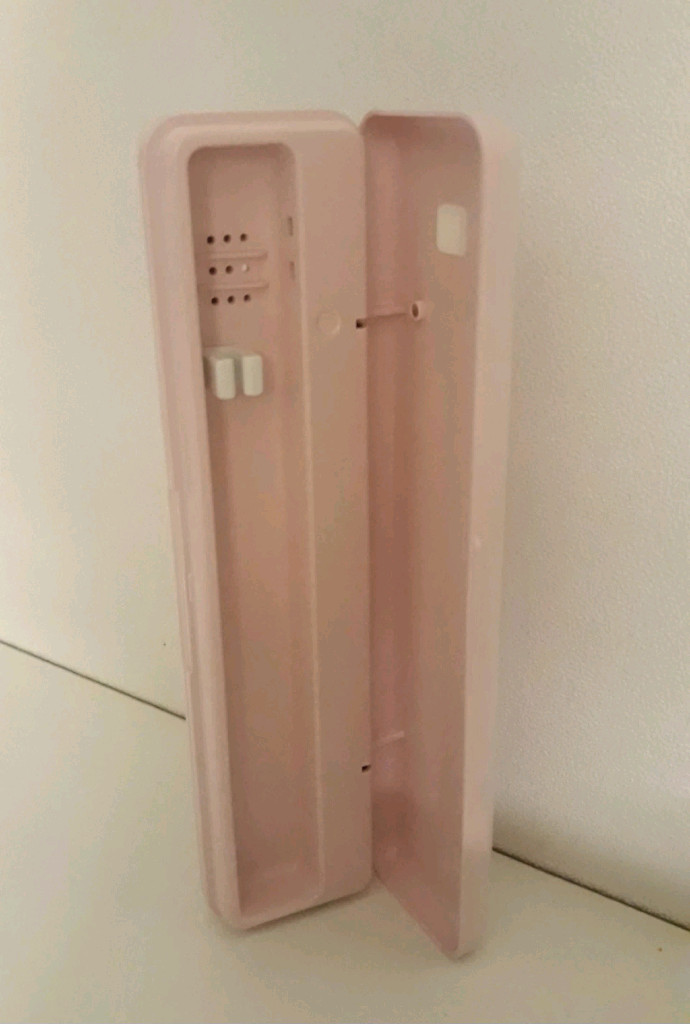 엠테크원 소유 휴대용 칫솔살균기(편리한 건전지식)/여행용 칫솔케이스 이미지