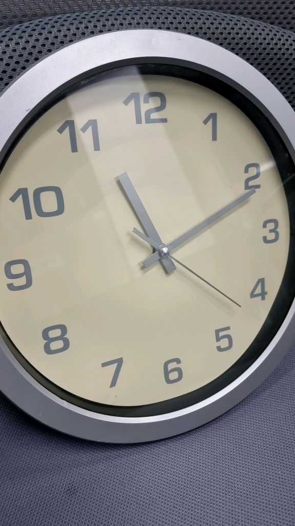 모던 심플 무소음 벽시계28cm 팝니다 이미지