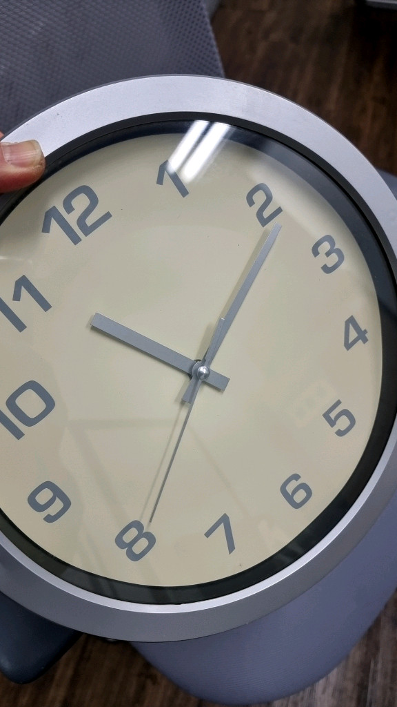 모던 심플 무소음 벽시계28cm 팝니다 이미지