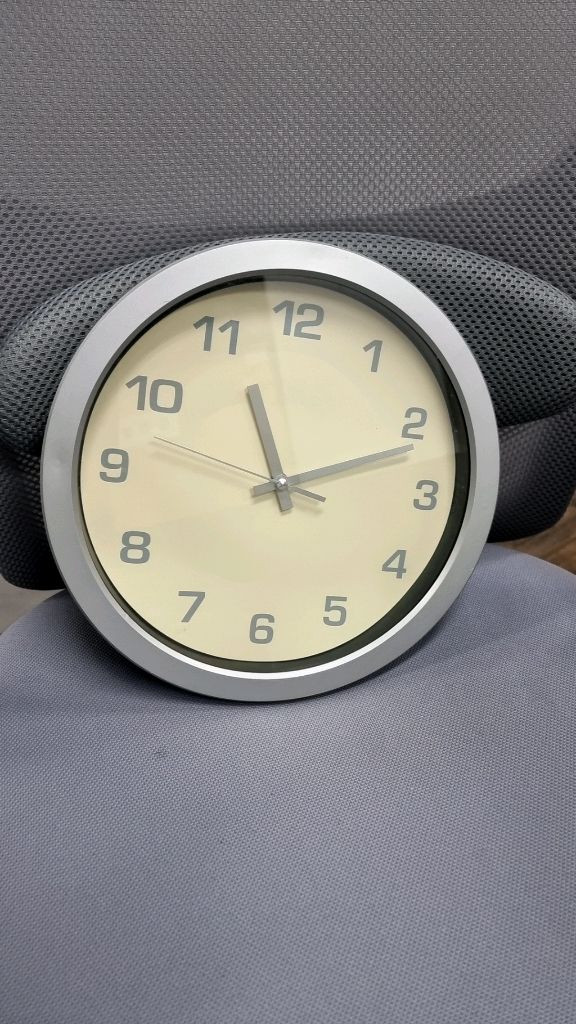 모던 심플 무소음 벽시계28cm 팝니다 이미지