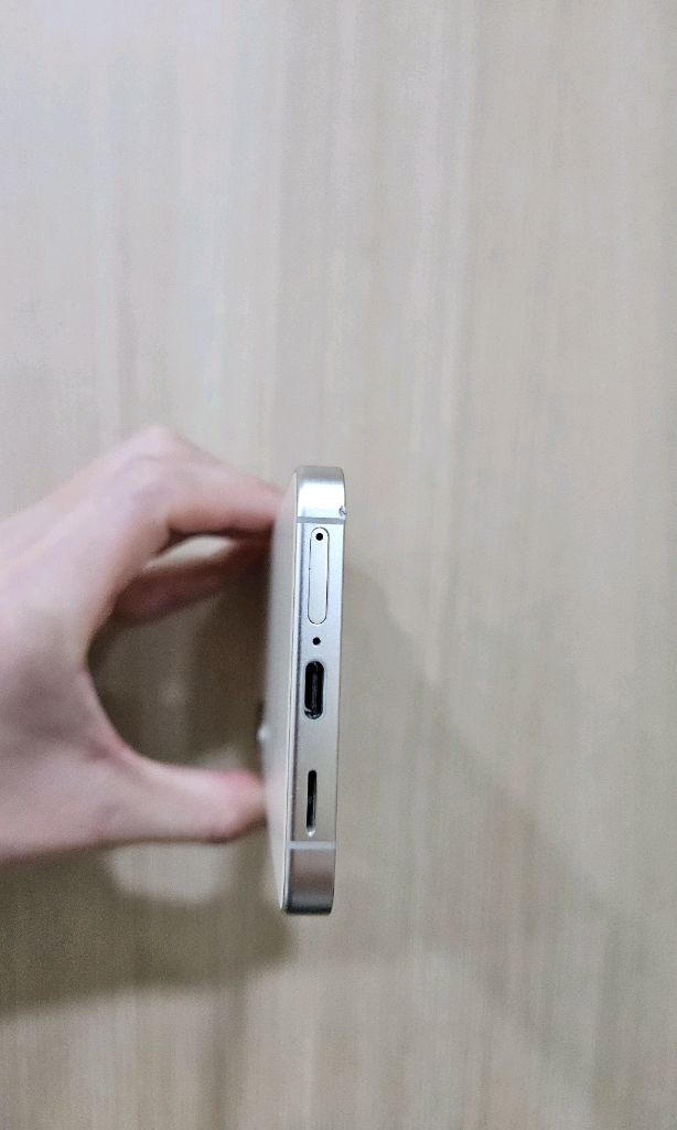 갤럭시 S24엘로우 256G 박스포함--6