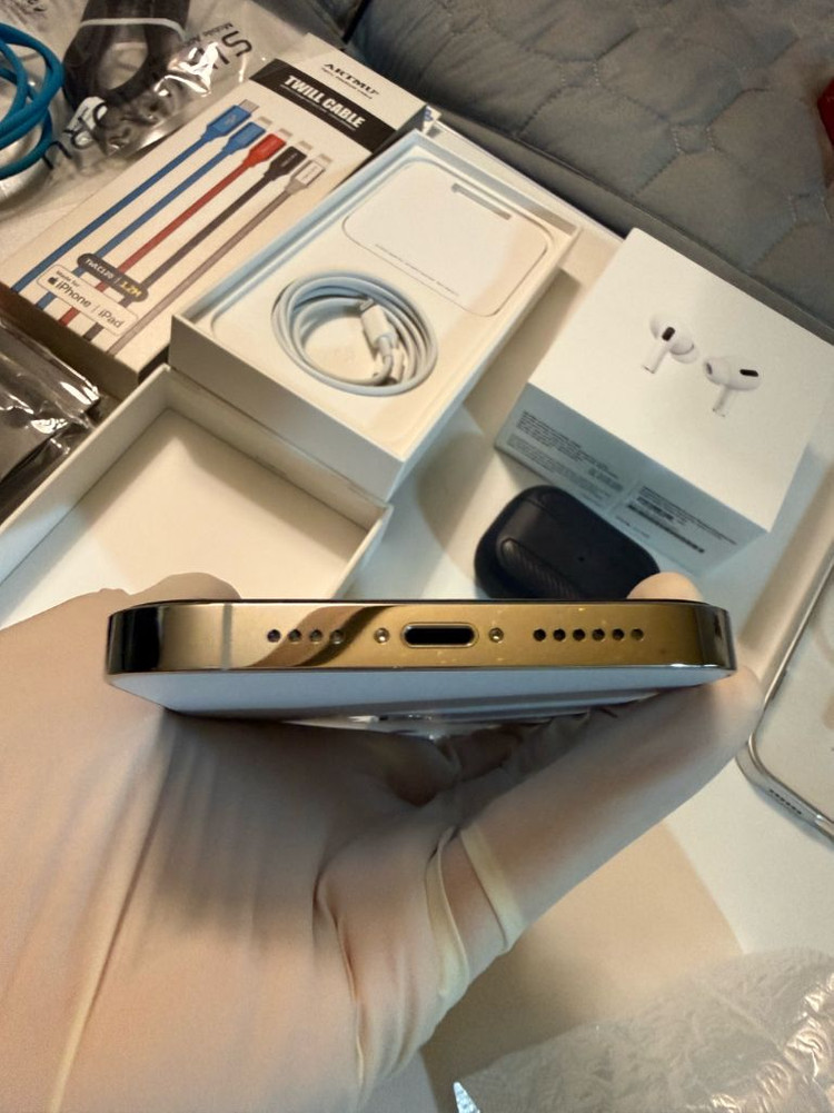 아이폰 14프로 맥스 256GB 화이트 s급+ 에어팟프로1세대 드림--3