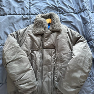 루이비통 양털카라 디테처블 항공 봄버 50(105)