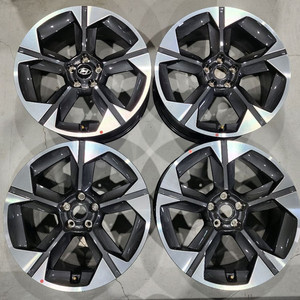 팰리세이드 LX3 프레스티지 임판 20인치 휠 이미지