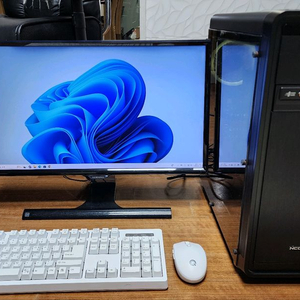 PC 본체 모니터 키보드 마우스 풀세트 이미지