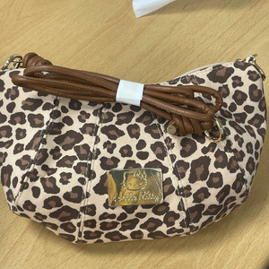 (레어템)헬로키티 레오파드 가방 호보백/크로와상백 미개봉 새상품