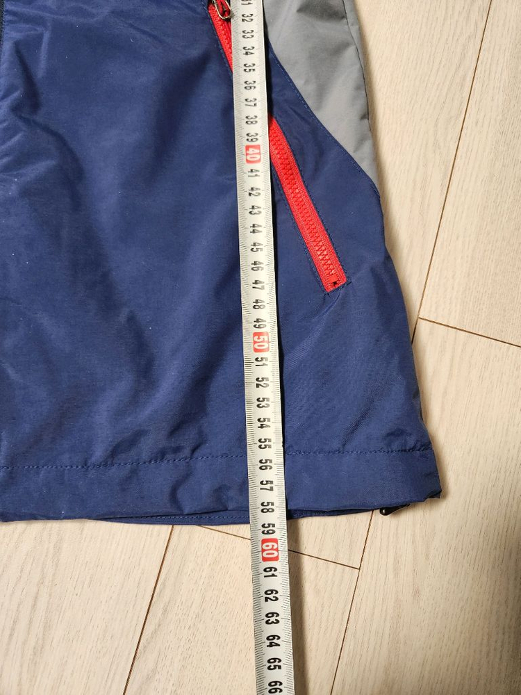 디스커버리 익스페디션 등산 바람막이 사이즈 90새상품 처럼 오염 하자없이 깨끗해요- 브랜드: 디스커버리 익스페디션---17