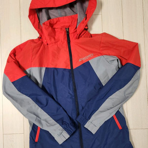 디스커버리 익스페디션 등산 바람막이 사이즈 90새상품 처럼 오염 하자없이 깨끗해요- 브랜드: 디스커버리 익스페디션-