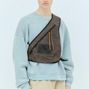 아크네 스튜디오 왁스 슬링백