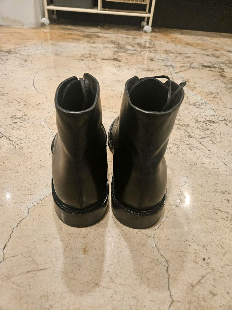 생로랑 아미 20 레이스업 남성 부트 미착용 새상품 사이즈 41--4