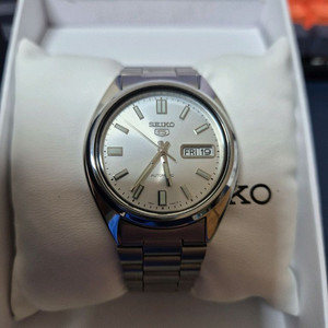 세이코 SNXS73 주우재시계 팝니다
