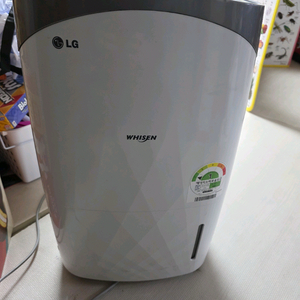 LG 제습기 8만원에 팝니다