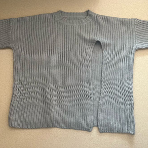 그레이 트임 포인트 니트 원피스