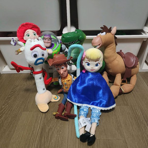 토이스토리 우디 버즈 렉스 불스아이 보핍 제시 포키 세트 이미지