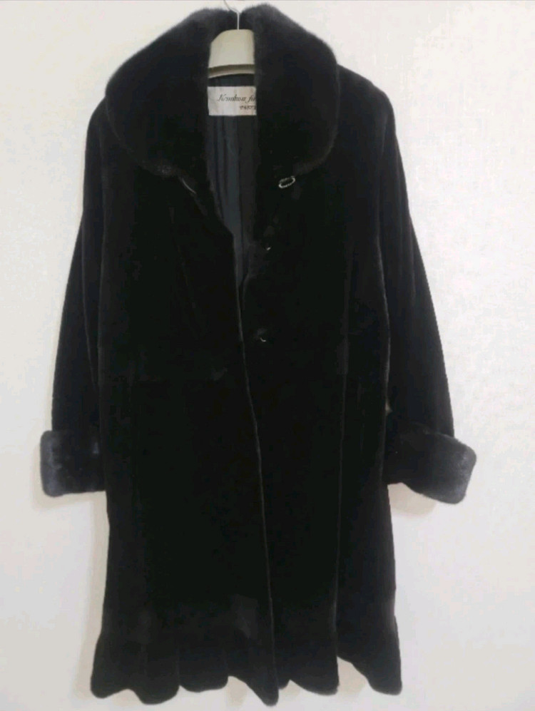 근화모피 밍크(100%)+실크(100%) 코트 66반~77사이즈 판매합니다 이미지