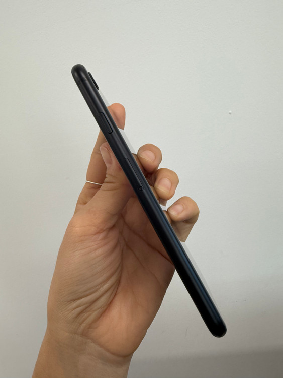 I Phone아이폰SE2 블랙 64기가--6