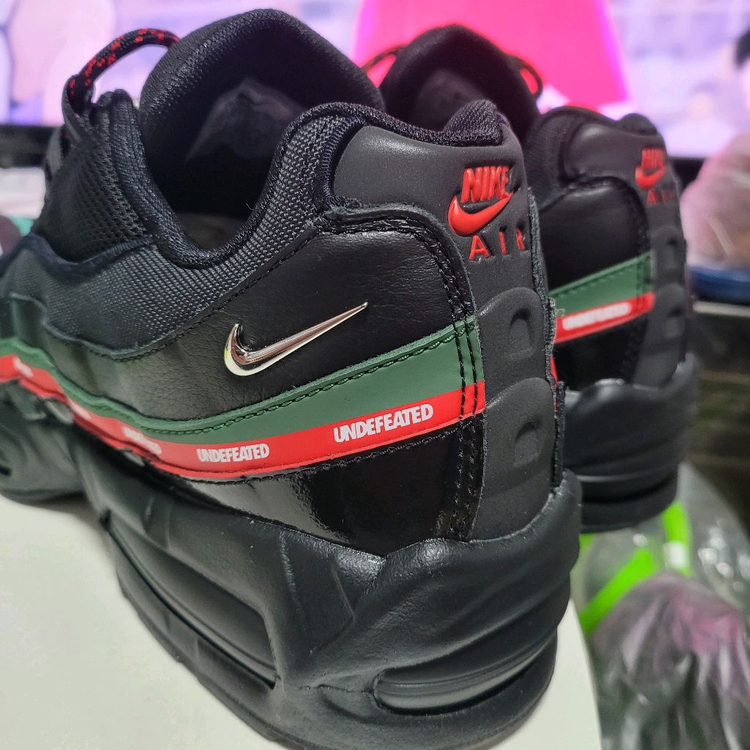 나이키 에어맥스 95 언디피티드 블랙--3