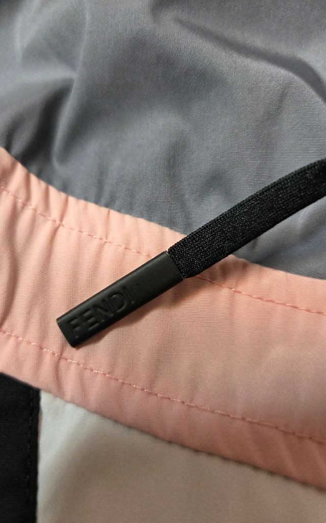 펜디 양면 바람막이 트랙자켓--6