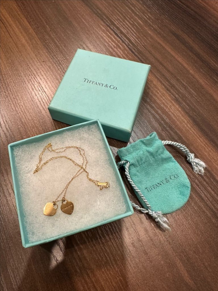 티파니앤코 리턴투 티파니 더블 하트 태그 옐로우 골드 18K 목걸이 팝니다--3