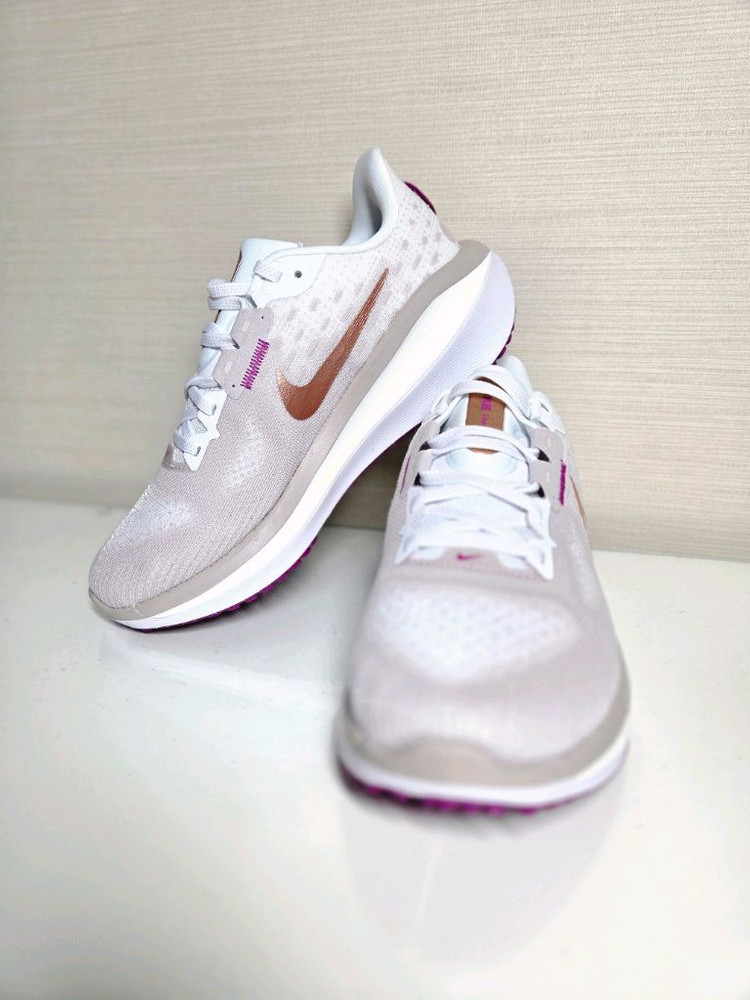 (235,245) 나이키 W 에어 줌 보메로 러닝화 이미지