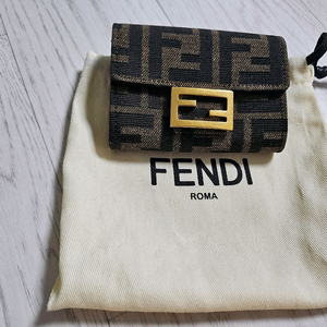 정품펜디아코디언카드지갑