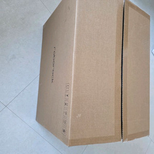 로보락 Qrevo pro 일반 스테이션 팝니다.