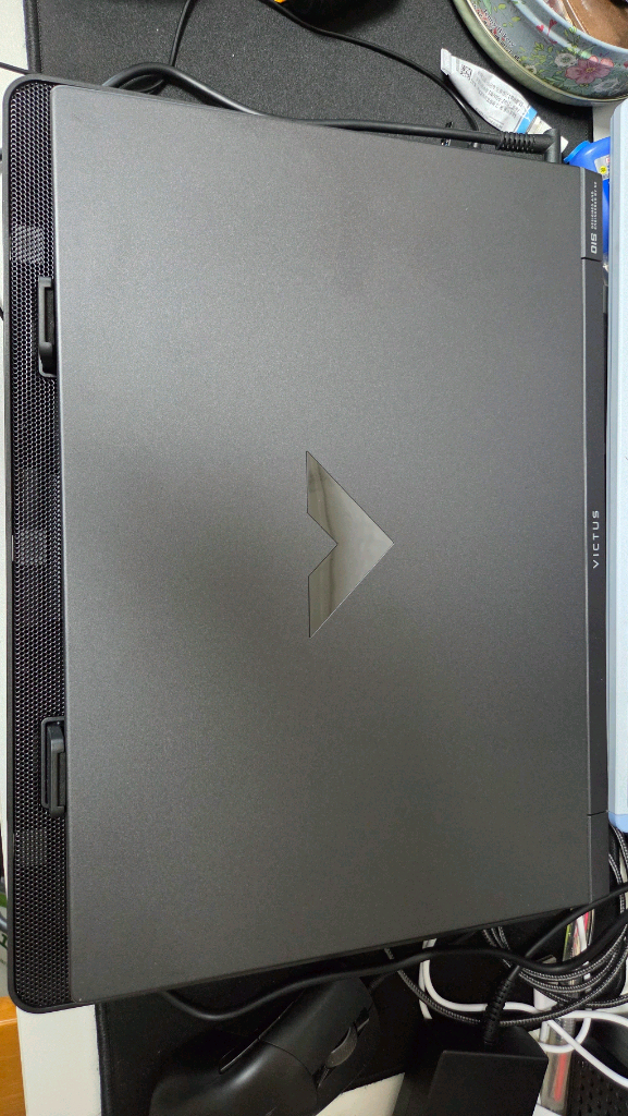 빅터스15 라이젠9 rtx4060게이밍노트북--2