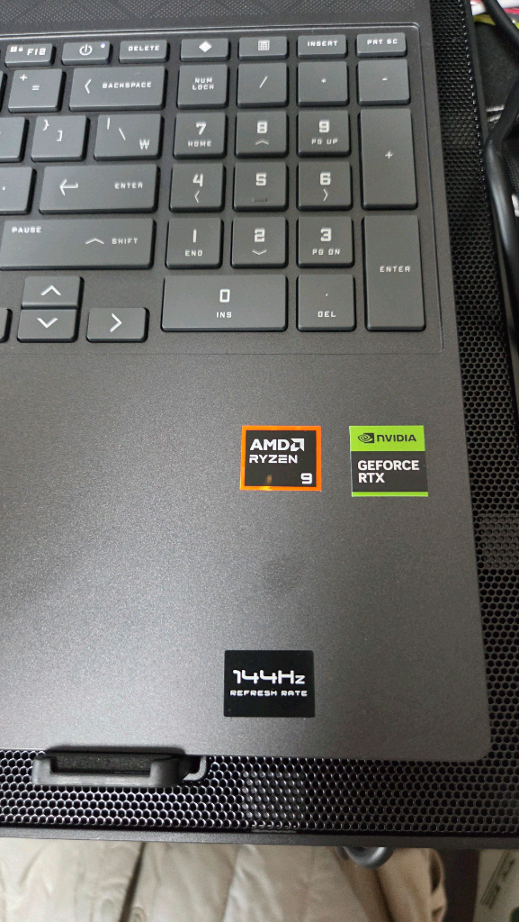 빅터스15 라이젠9 rtx4060게이밍노트북--4