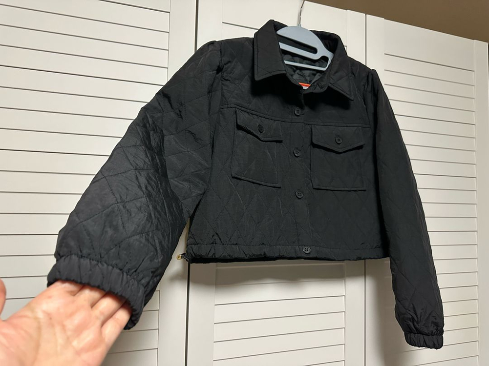 #새상품 : 누빔자켓 크롭 숏 스트링 블랙--2