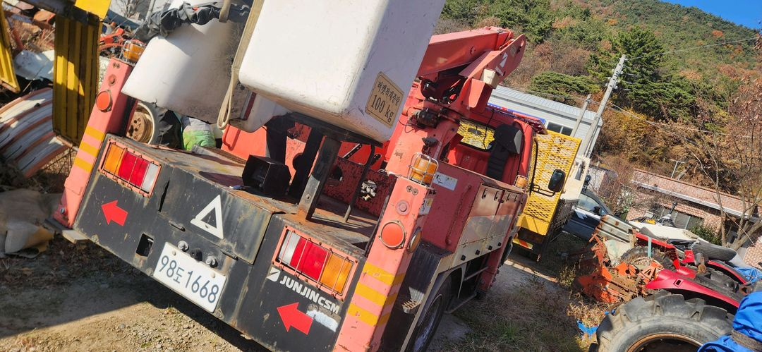 현대 마이티 3.5톤 고소작업차 바가지차 이미지