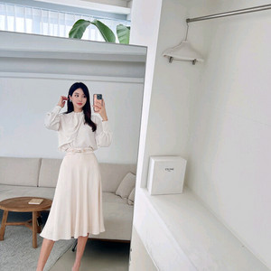 제이지쇼룸 벨티드 스커트