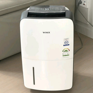# 위닉스 제습기 16리터 대용량 고급형 - 상태 좋음