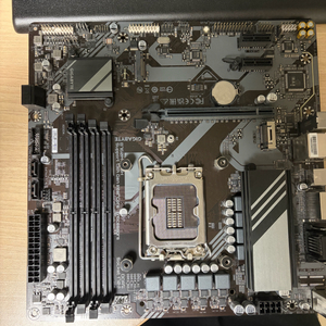 기가바이트 B760m Ds3h